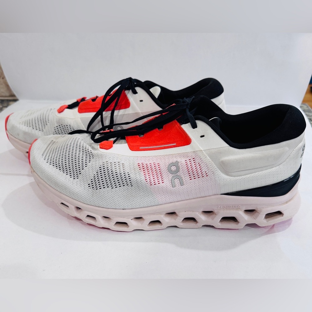 On Running Men’s Cloudstratus 3 Running Shoes In White/Sand Colorway